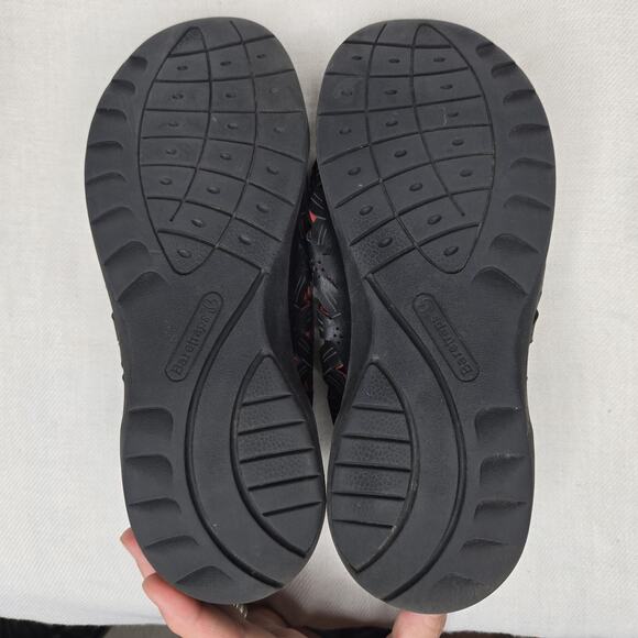 Baretraps Women's Black Ferra Flower Lasercut Comfort Flats Size 7M - Picture 11 of 11